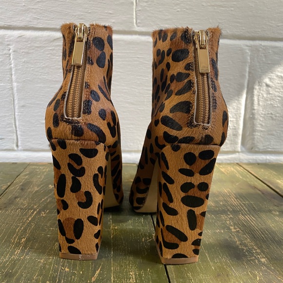 New RAYE leopard bootie - Picture 7 of 7
